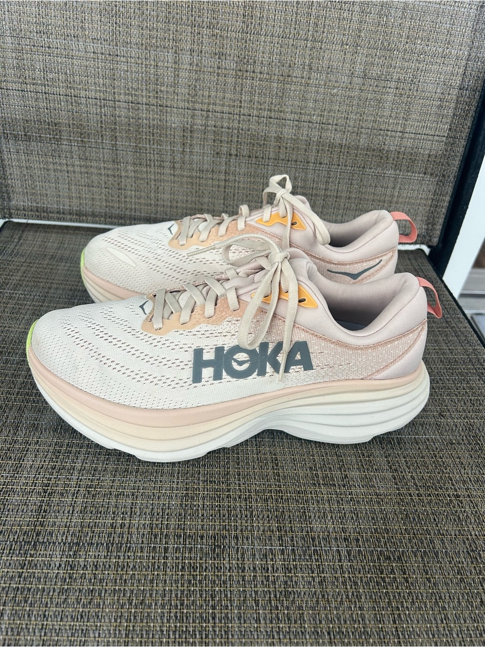 Like new HOKA ONE 9.5 D Bondi 8 Sneakers Running Shoes White Vanilla Cream pink